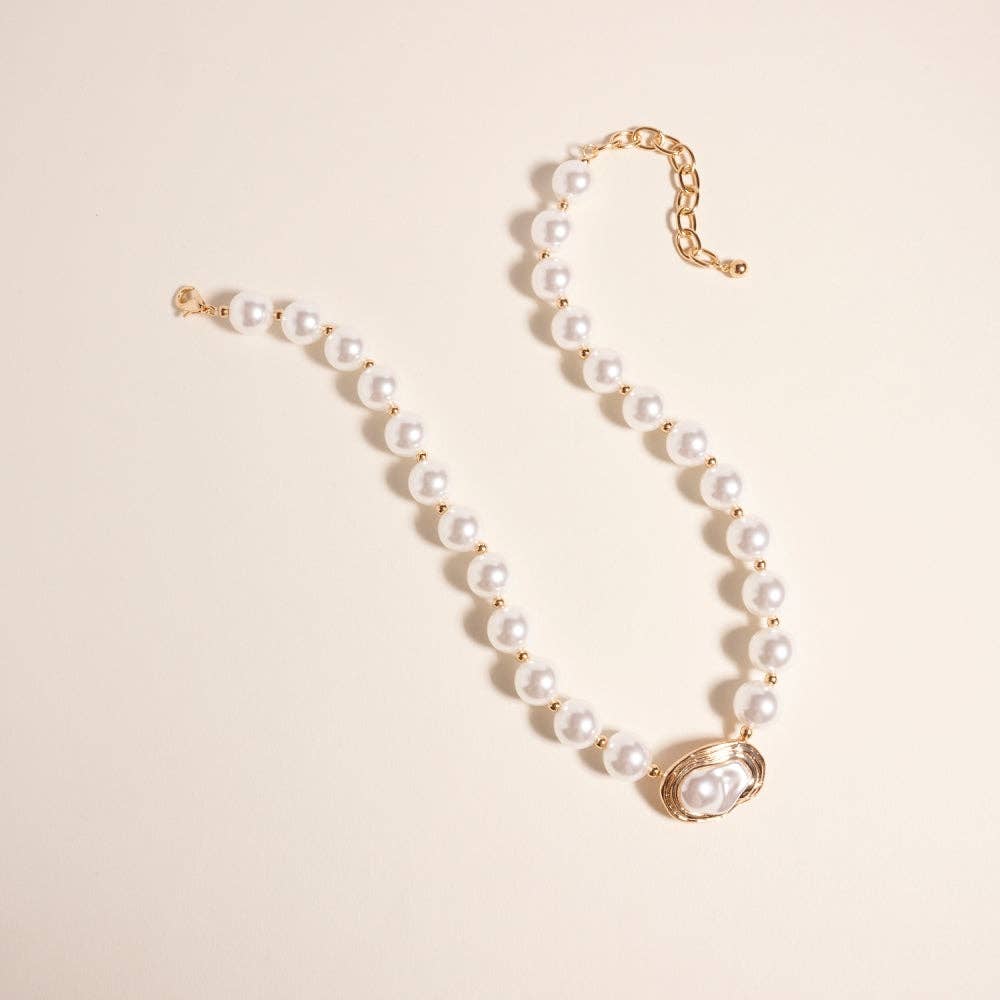 pearl pop necklace