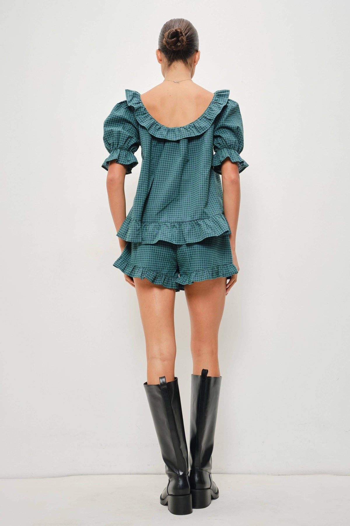 TEAGAN FRILL GINGHAM SHORTS